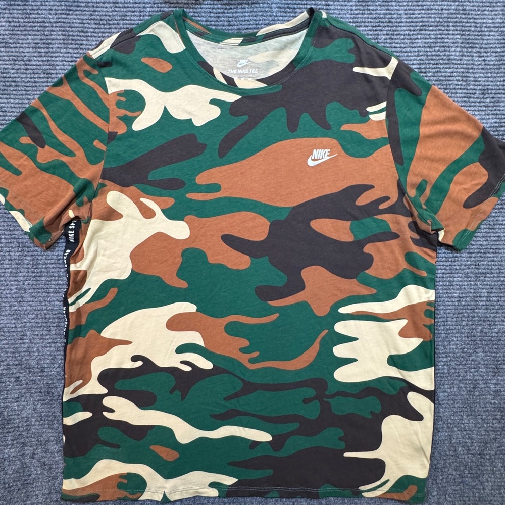 Nike Sportswear NWOT Camo T-Shirt Men's XXL Green Brown Logo The Nike Te